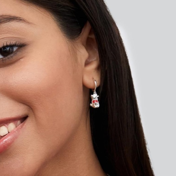 18k Disney Winnie the Pooh Earrings - Picture 4 of 6